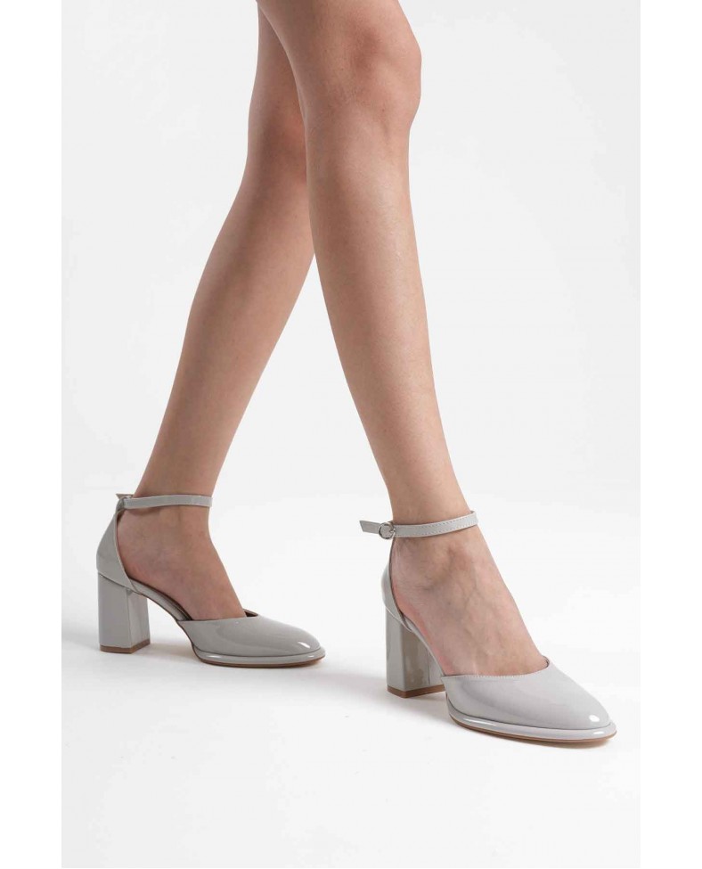 Gri Rugan Kadın Topuklu Ayakkabı TR18MS04D