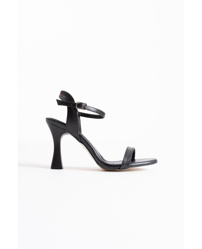 Kadın Siyah Tek Bant Sandalet TR20MY10A