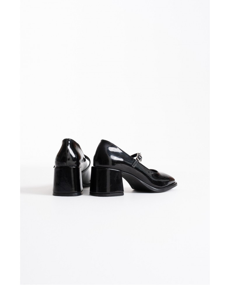 Siyah Rugan Kadın Topuklu Ayakkabı TR02MS02C