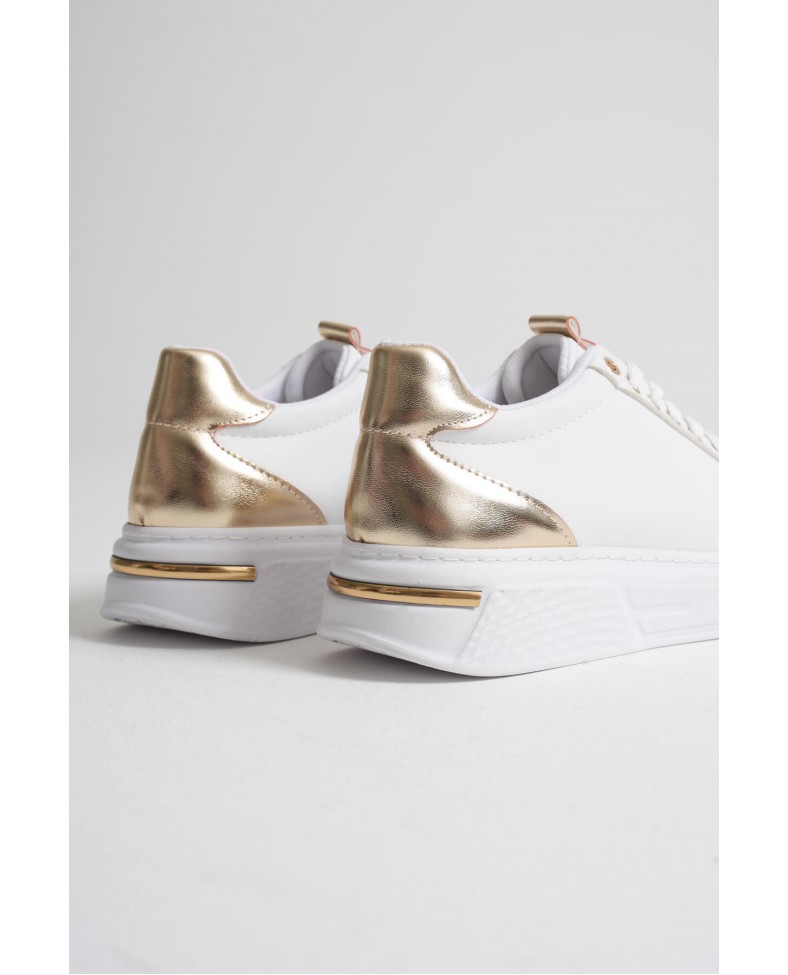 Altın Detaylı Beyaz Kadın Spor Ayakkabı TR01MS03E