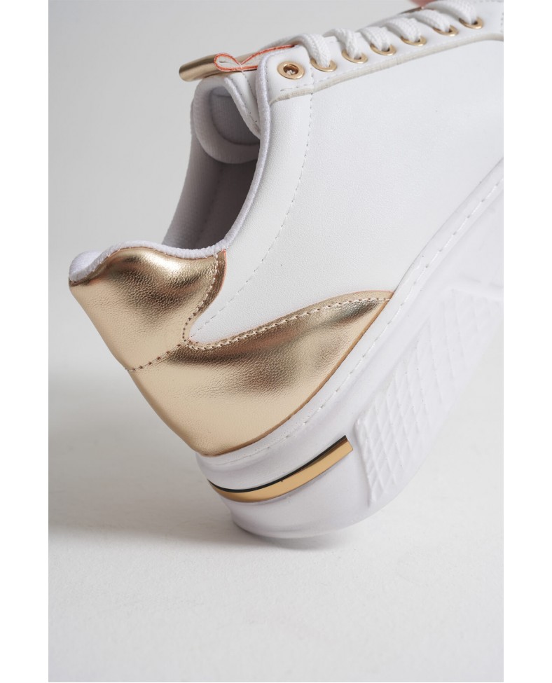 Altın Detaylı Beyaz Kadın Spor Ayakkabı TR01MS03E