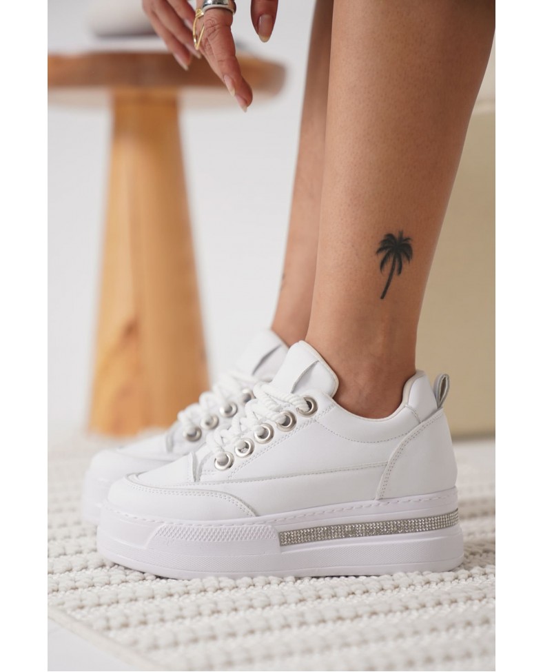 Beyaz Kadın Gizli Topuklu Sneaker TR04MS01B