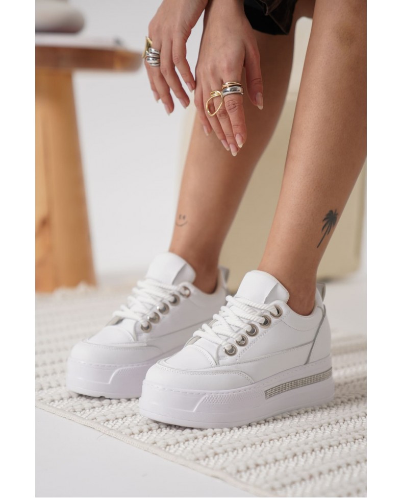 Beyaz Kadın Gizli Topuklu Sneaker TR04MS01B
