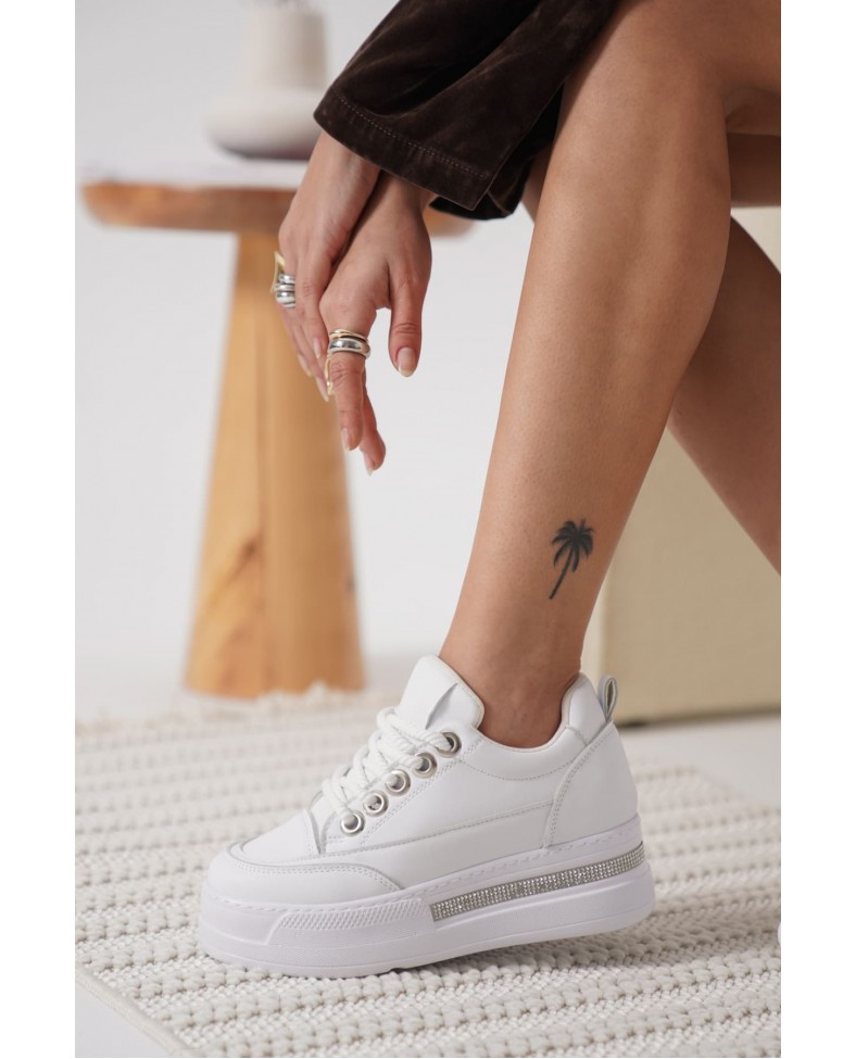 Beyaz Kadın Gizli Topuklu Sneaker TR04MS01B