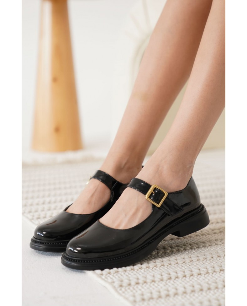 Siyah Rugan Toka Detaylı Mary Jane Ayakkabı TR09MS01A