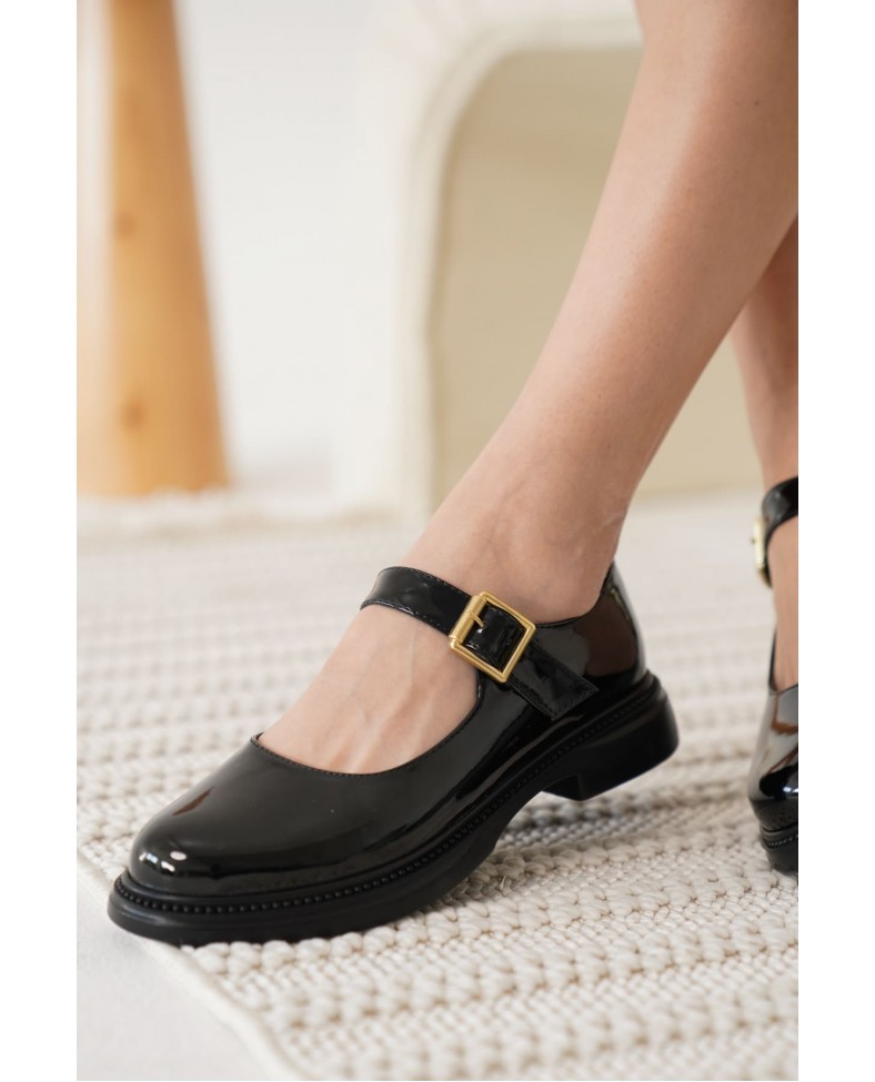 Siyah Rugan Toka Detaylı Mary Jane Ayakkabı TR09MS01A