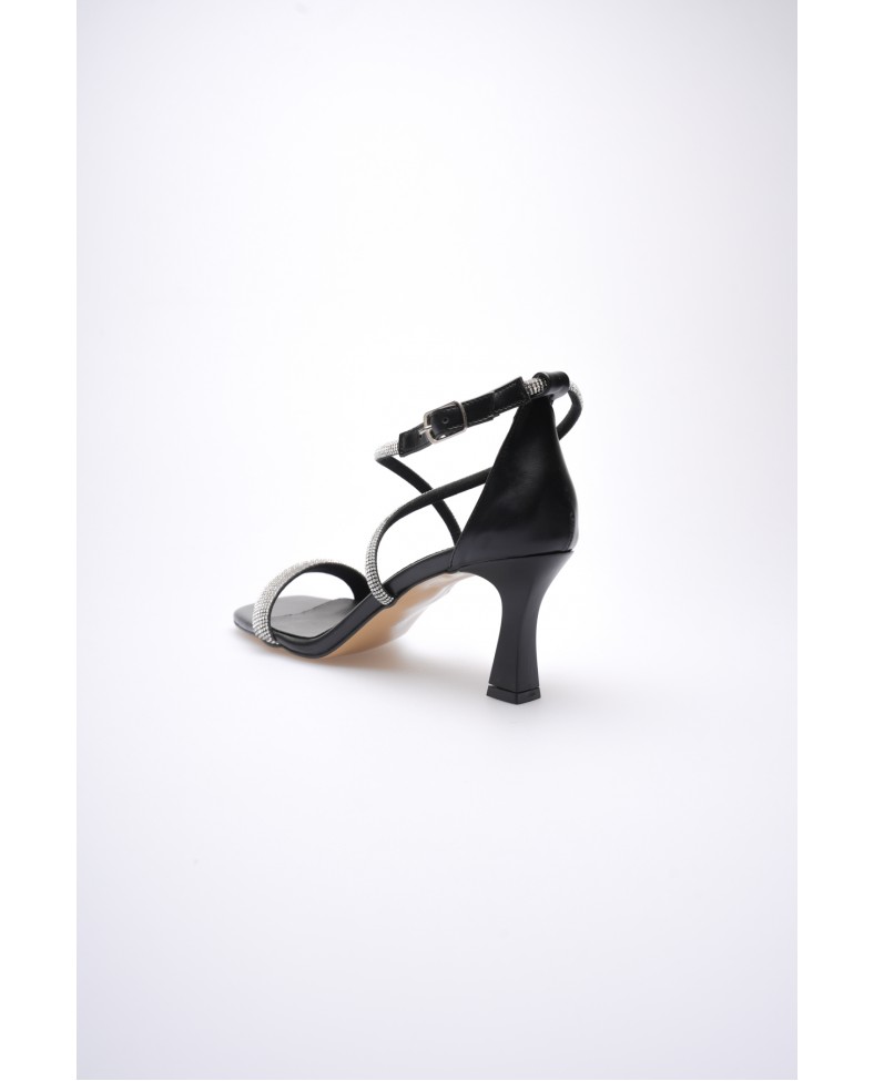 Siyah Kadın Topuklu Sandalet TR12MY03A