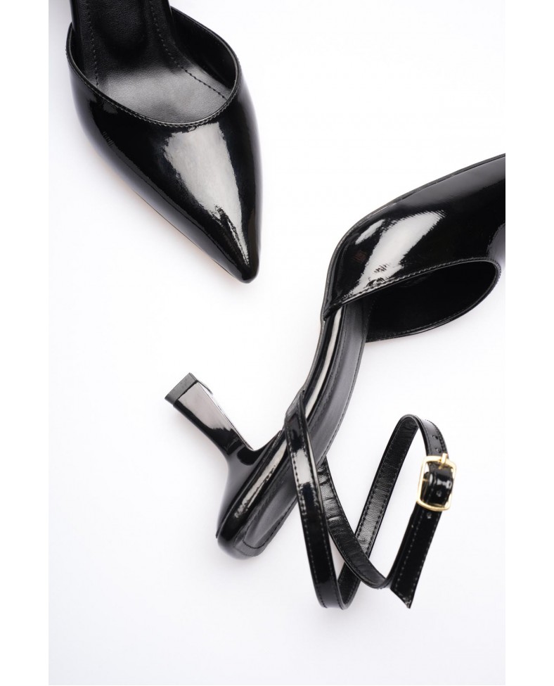 Kadın Siyah Rugan Topuklu Ayakkabı TR03MS02A