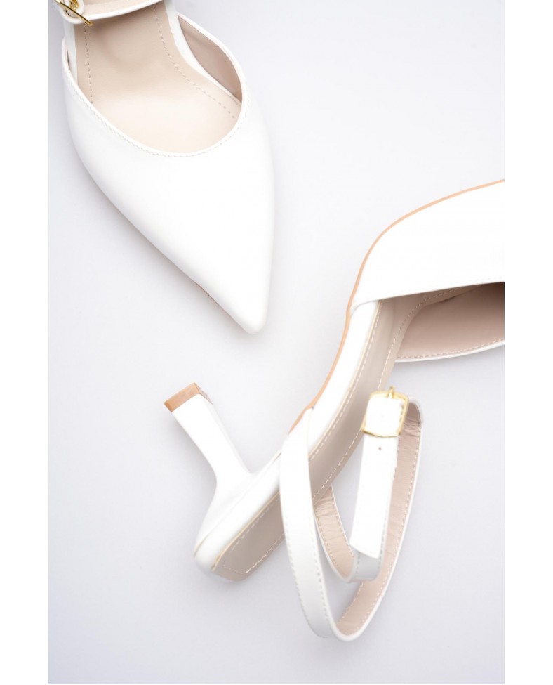 Kadın Beyaz Rugan Topuklu Ayakkabı TR03MS02B