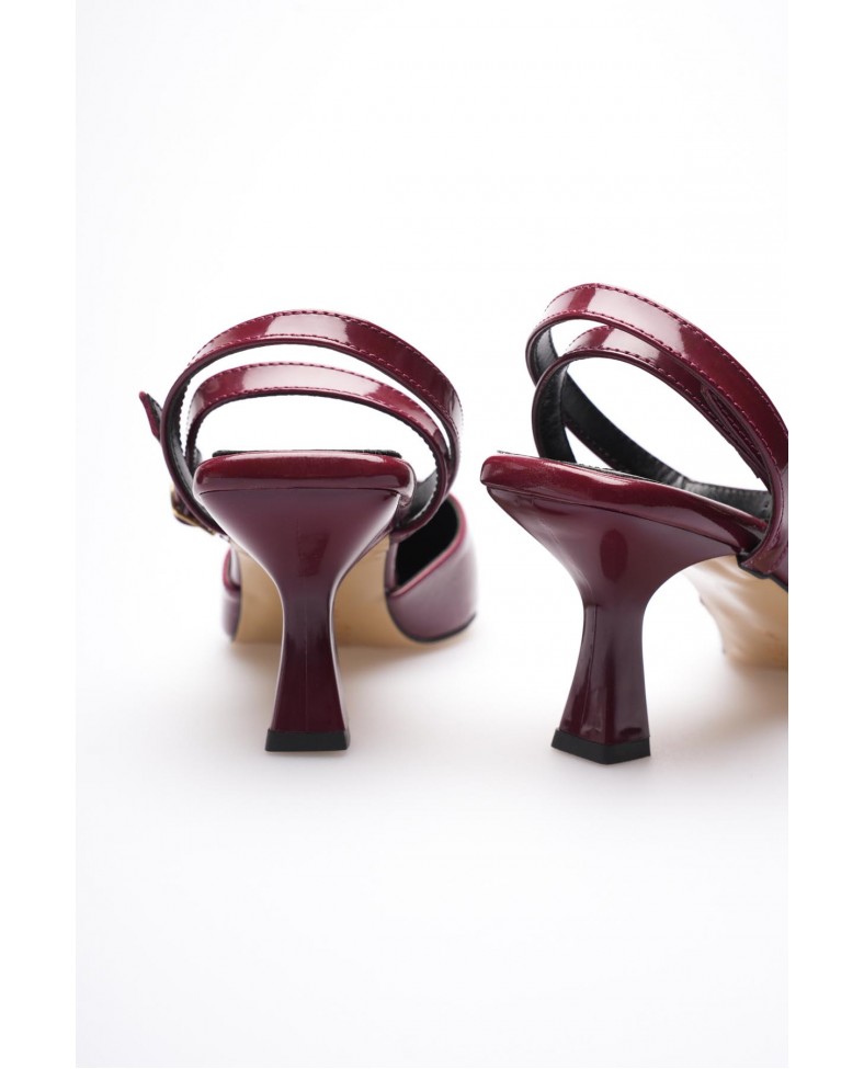 Kadın Bordo Rugan Topuklu Ayakkabı TR03MS02D