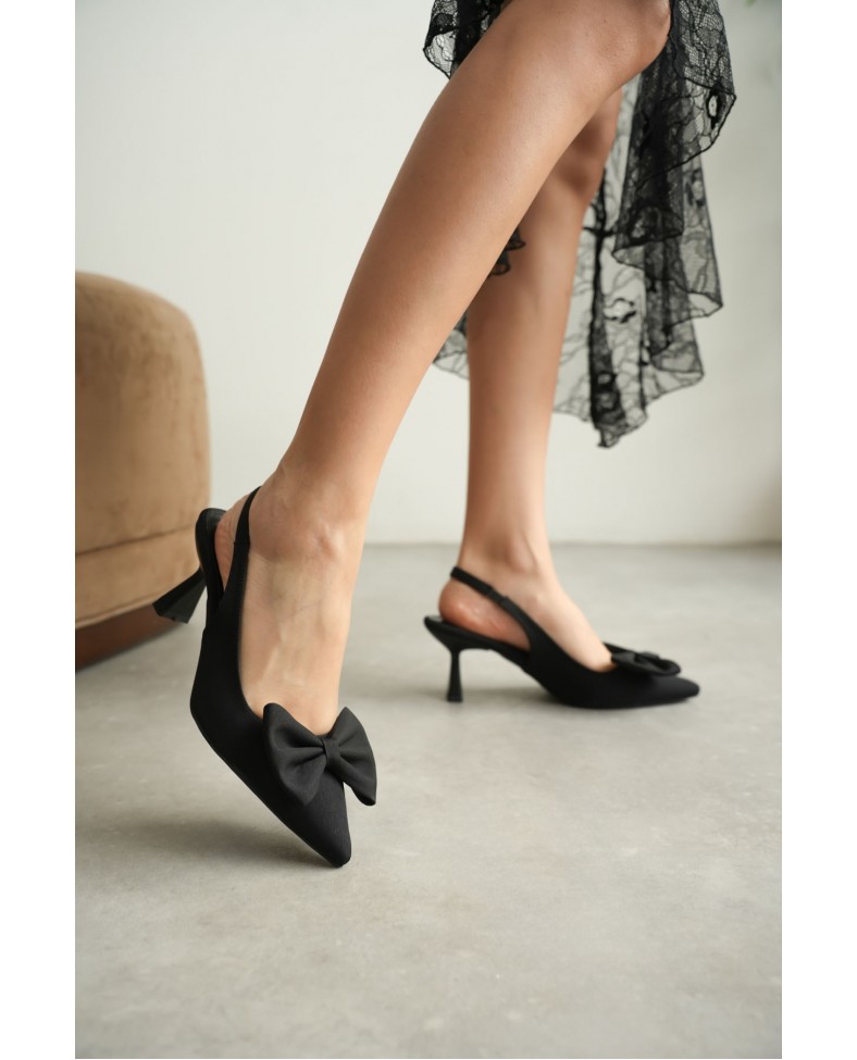 Siyah Fiyonklu Kitten Topuklu Slingback Kadın Ayakkabı TR08MS24A