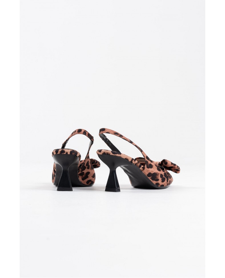 Leopar Fiyonklu Kitten Topuklu Slingback Kadın Ayakkabı TR08MS24D