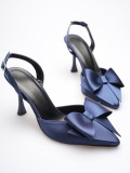 Kadın Lacivert Fiyonklu Saten Slingback Topuklu Ayakkabı TR40MS01E