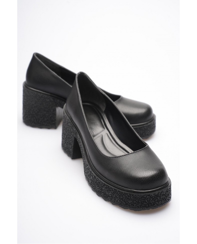 Siyah Kadın Günlük Ayakkabı TR06MS04C