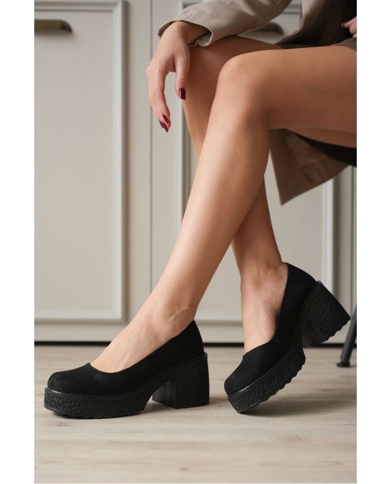 Siyah Süet Kadın Günlük Ayakkabı TR06MS04E