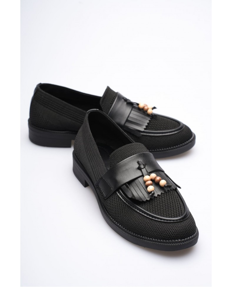 Kadın Siyah Boncuk Püsküllü Günlük Kısa Topuklu Ayakkabı TR30MS01A