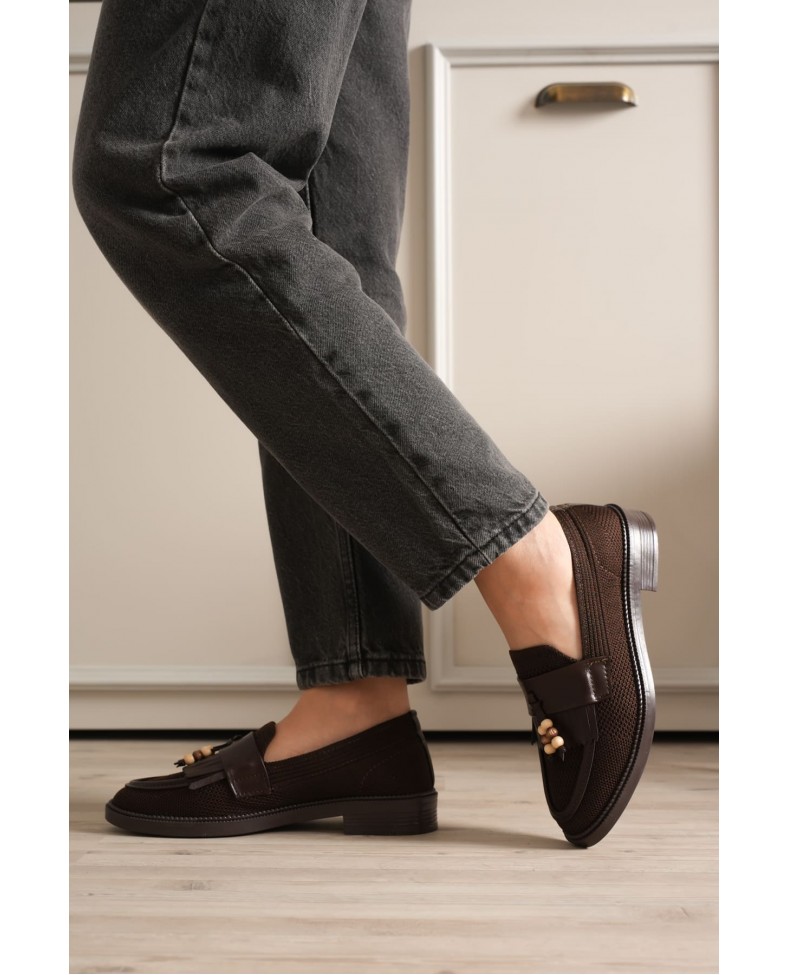 Kadın Acı Kahve Boncuk Püsküllü Günlük Kısa Topuklu Ayakkabı TR30MS01C