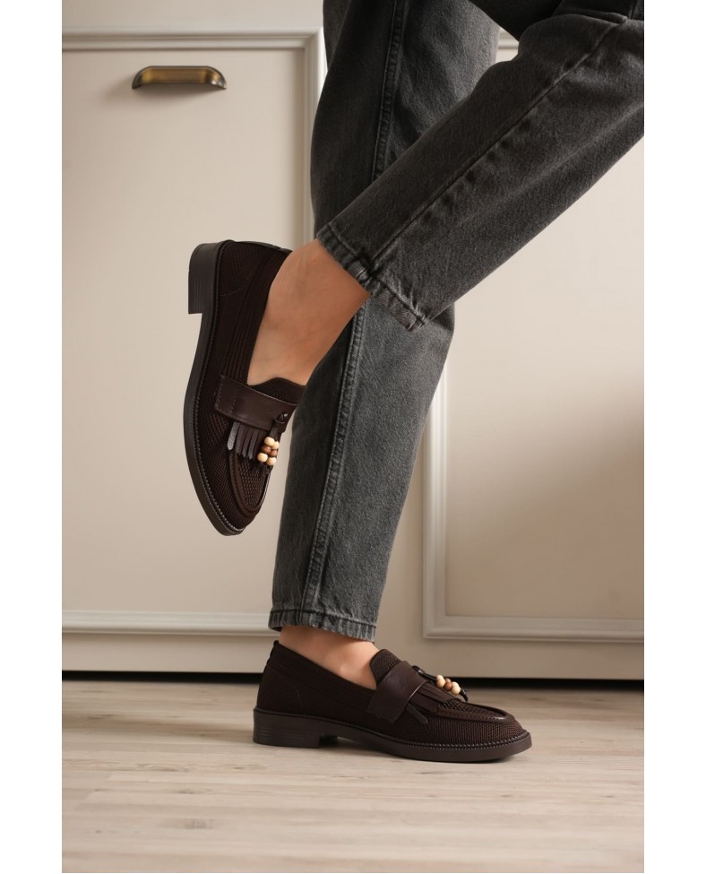 Kadın Acı Kahve Boncuk Püsküllü Günlük Kısa Topuklu Ayakkabı TR30MS01C