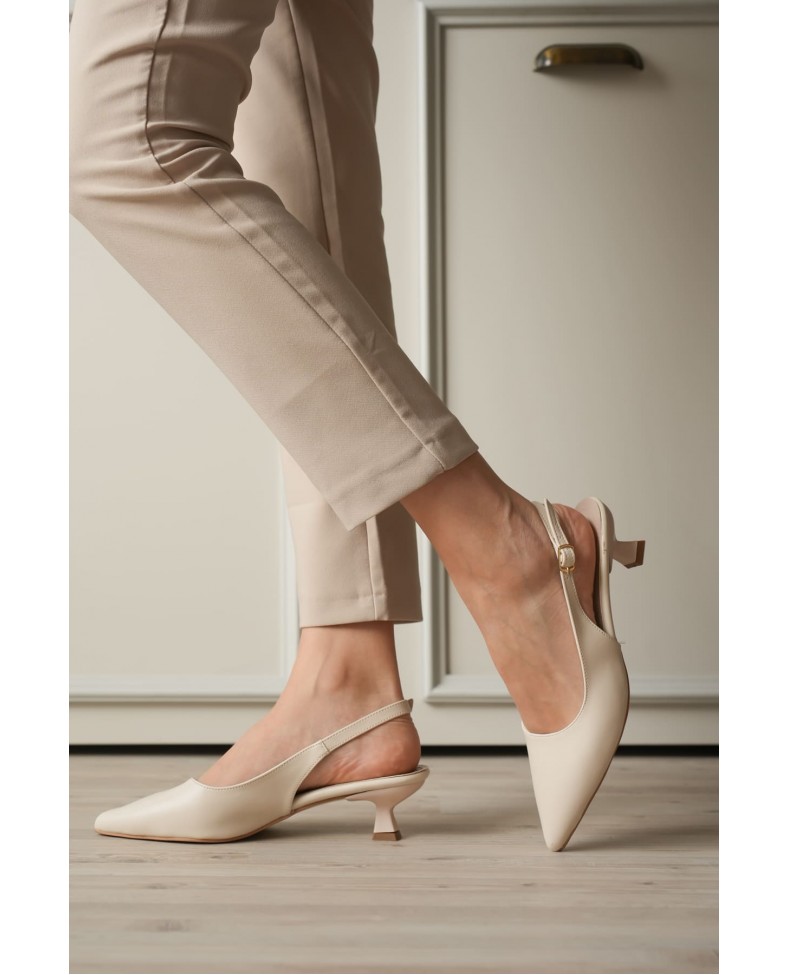 Kadın Bej Sivri Burun Slingback Kısa Topuklu Ayakkabı TR20MS04B