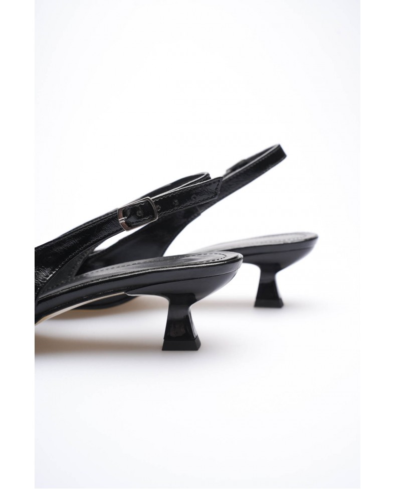 Kadın Siyah Kırışık Rugan Sivri Burun Slingback Kısa Topuklu Ayakkabı TR20MS04C