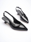 Kadın Siyah Kırışık Rugan Sivri Burun Slingback Kısa Topuklu Ayakkabı TR20MS04C