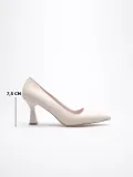 Bej Sivri Burun Orta Topuklu Kadın Stiletto TR20MS02C