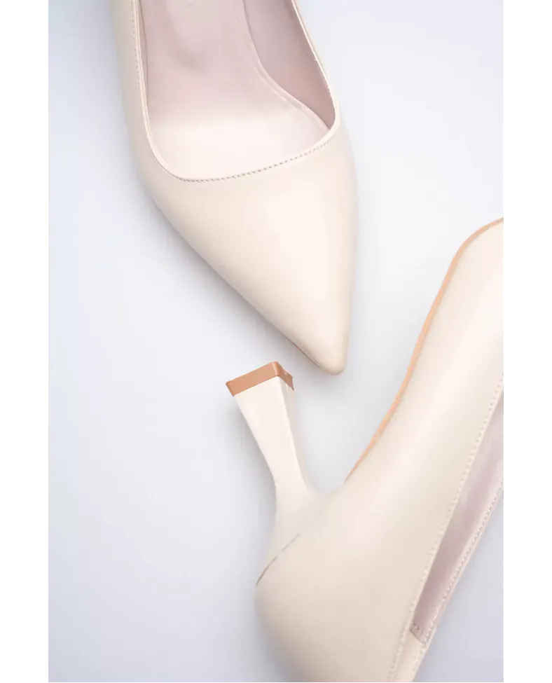 Bej Sivri Burun Orta Topuklu Kadın Stiletto TR20MS02C