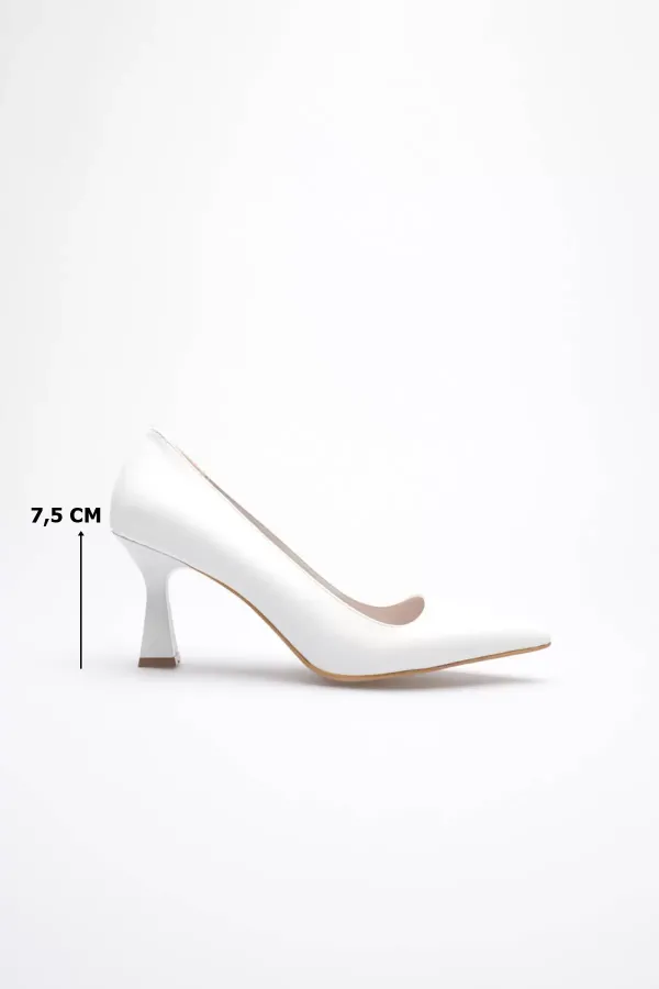 Beyaz Sivri Burun Orta Topuklu Kadın Stiletto TR20MS02B