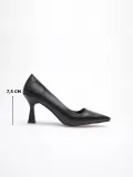 Siyah Sivri Burun Orta Topuklu Kadın Stiletto TR20MS02A