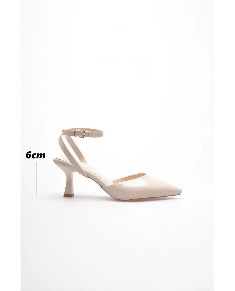 Kadın Bej Rugan Topuklu Ayakkabı TR03MS02C