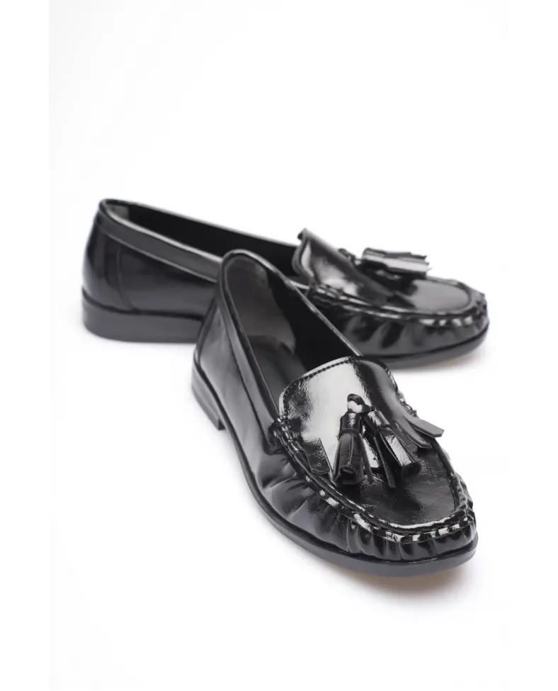 Siyah Rugan Püsküllü Kadın Loafer Ayakkabı TR88MS01A