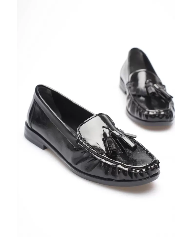 Siyah Rugan Püsküllü Kadın Loafer Ayakkabı TR88MS01A