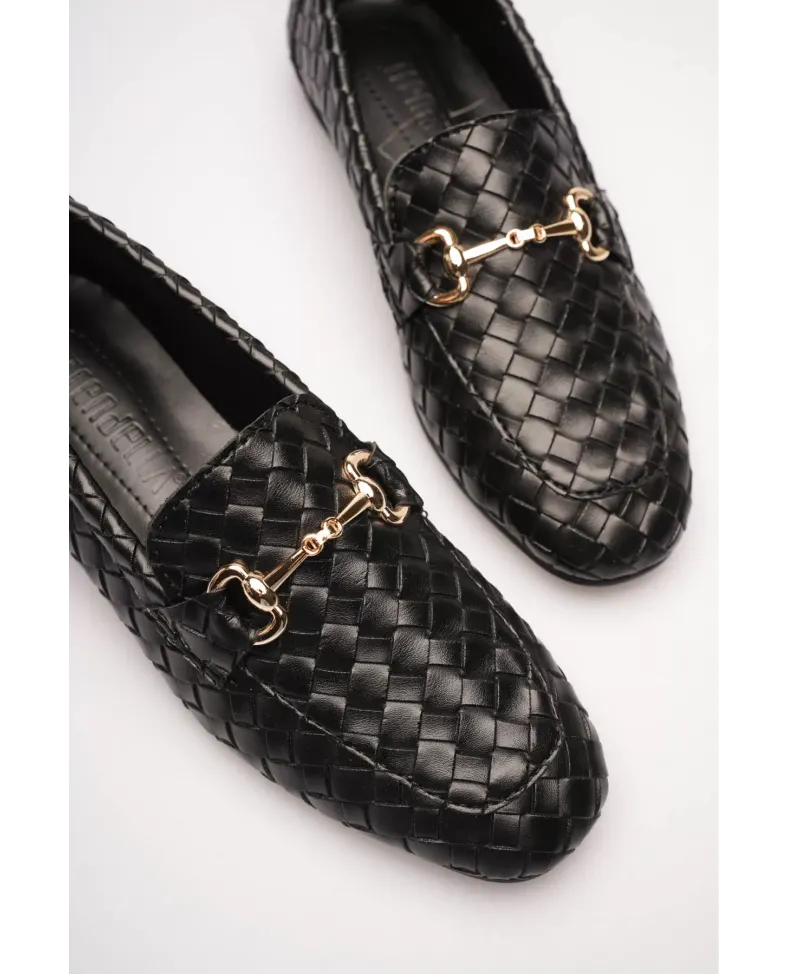 Kadın Siyah Örgü Dokulu Metal Tokalı Loafer Rahat Günlük Ayakkabı TR23MS09A Somersan Giyim | Kadın, Erkek ve Çocuk Moda