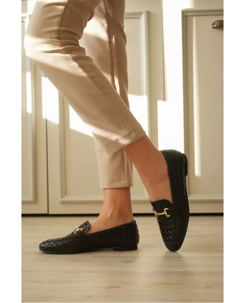 Kadın Siyah Örgü Dokulu Metal Tokalı Loafer Rahat Günlük Ayakkabı TR23MS09A Somersan Giyim | Kadın, Erkek ve Çocuk Moda