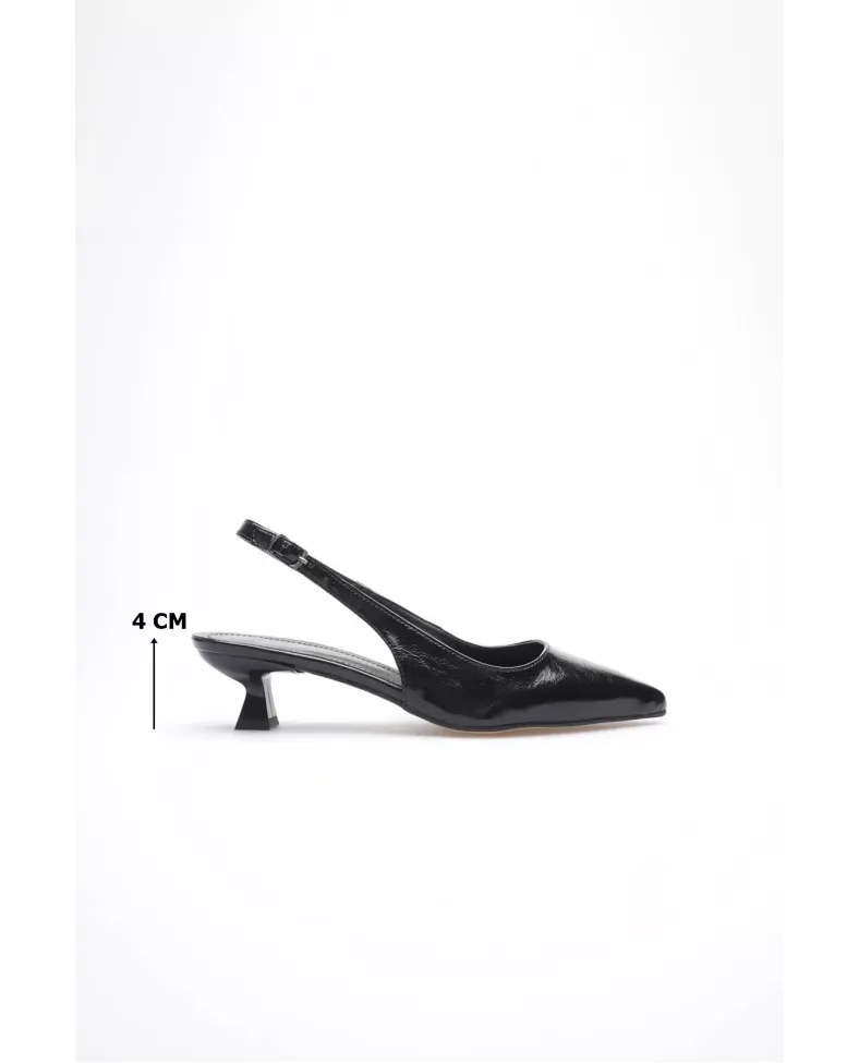 Kadın Siyah Kırışık Rugan Sivri Burun Slingback Kısa Topuklu Ayakkabı TR20MS04C