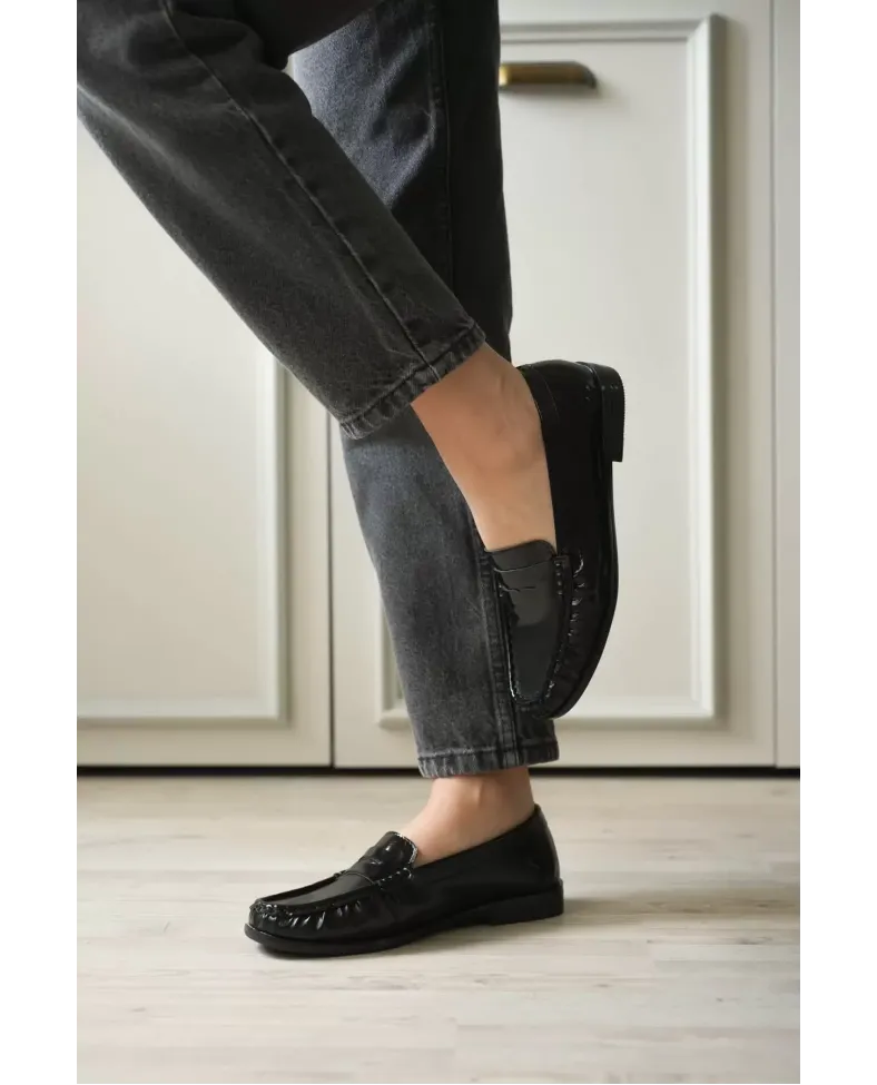 Siyah Parlak Deri Görünümlü Penny Loafer TR88MS02A