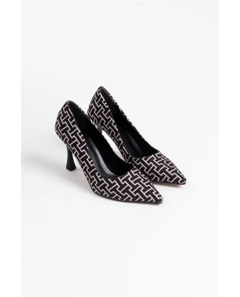 Kadın Siyah Desenli Stiletto TR08MS12A