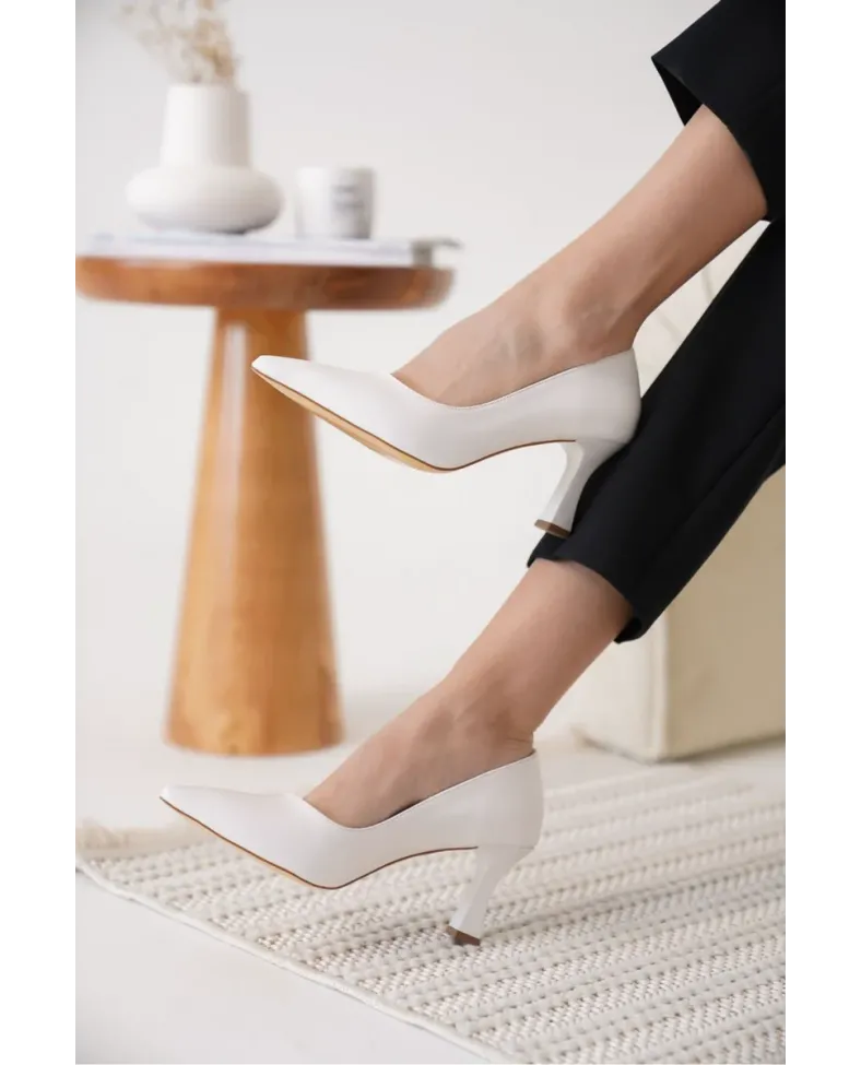 Kadın Beyaz Stiletto TR12MS06B