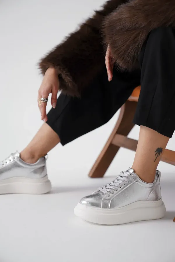 Gümüş Kadın Sneaker TR01MS05B