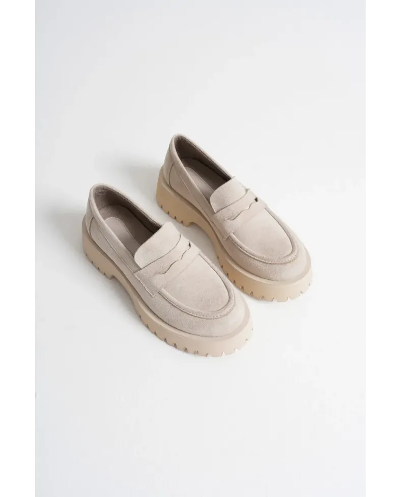 Kadın Günlük Bej Süet Loafer Ayakkabı TR10MS02D