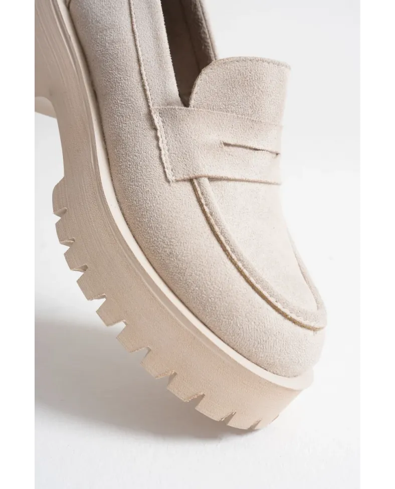 Kadın Günlük Bej Süet Loafer Ayakkabı TR10MS02D