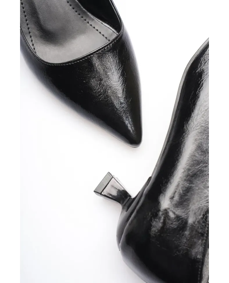 Kadın Siyah Kırışık Rugan Kısa Topuklu Stiletto Ayakkabı TR20MS03C