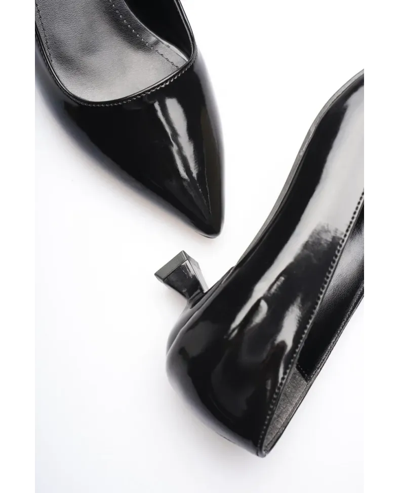 Kadın Siyah Rugan Kısa Topuklu Stiletto Ayakkabı TR20MS03E