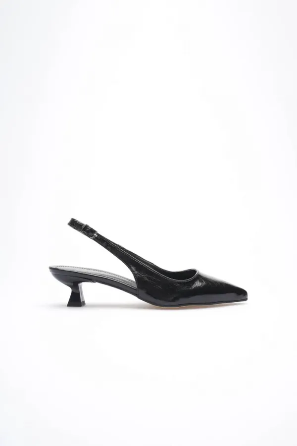 Kadın Siyah Kırışık Rugan Sivri Burun Slingback Kısa Topuklu Ayakkabı TR20MS04C