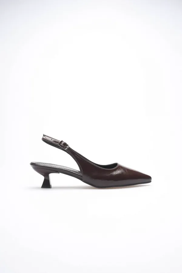 Kadın Acı Kahve Kırışık Rugan Sivri Burun Slingback Kısa Topuklu Ayakkabı TR20MS04D