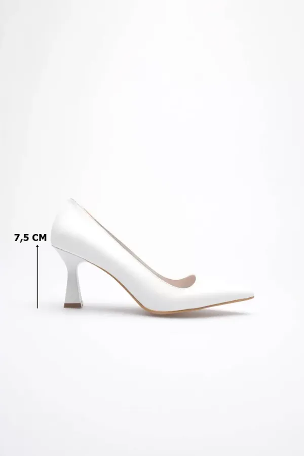 Beyaz Sivri Burun Orta Topuklu Kadın Stiletto TR20MS02B