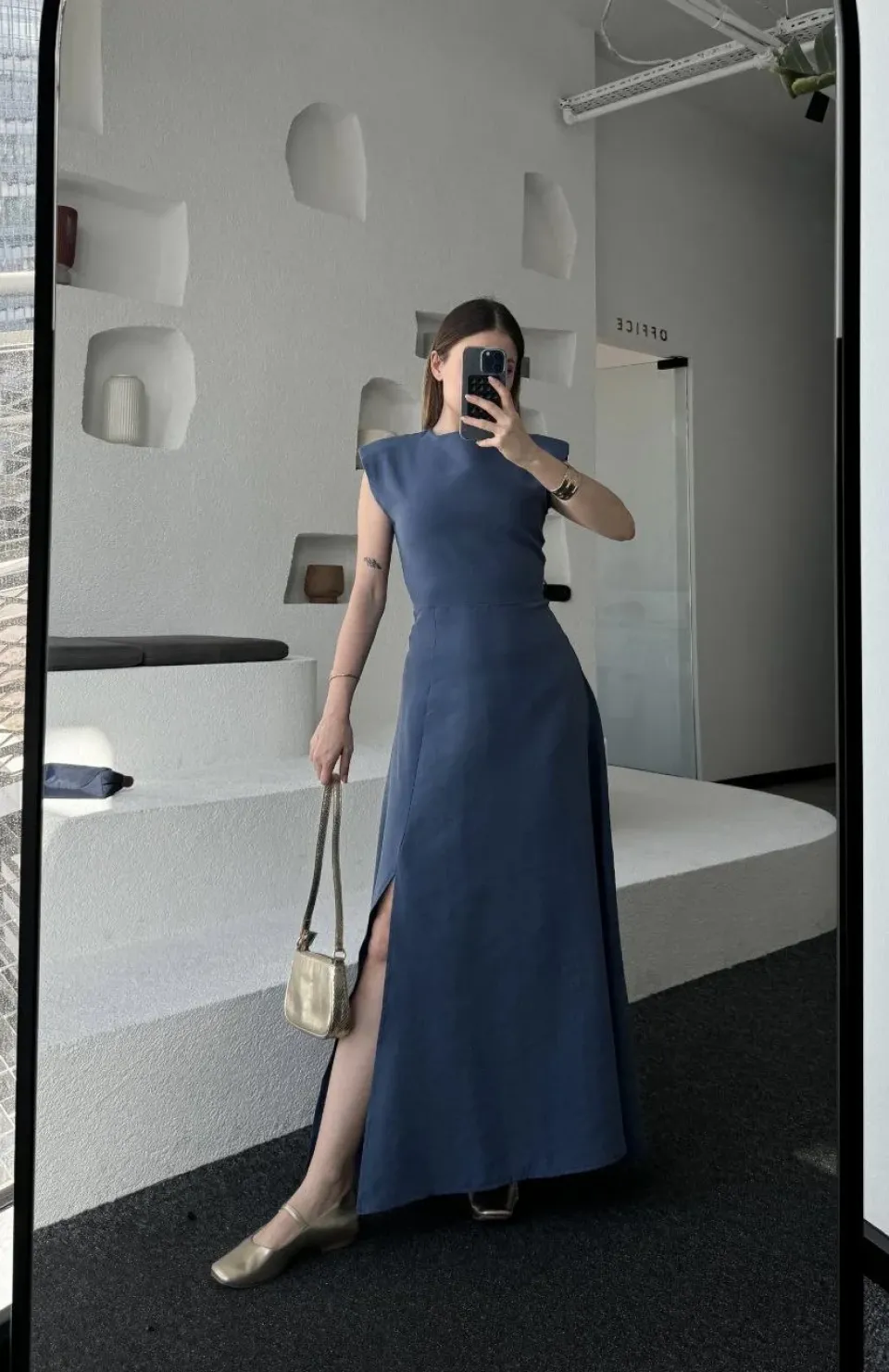 Keten Yandan Yırtmaçlı Uzun Elbise Sıfır Kol Elbise - Mavi