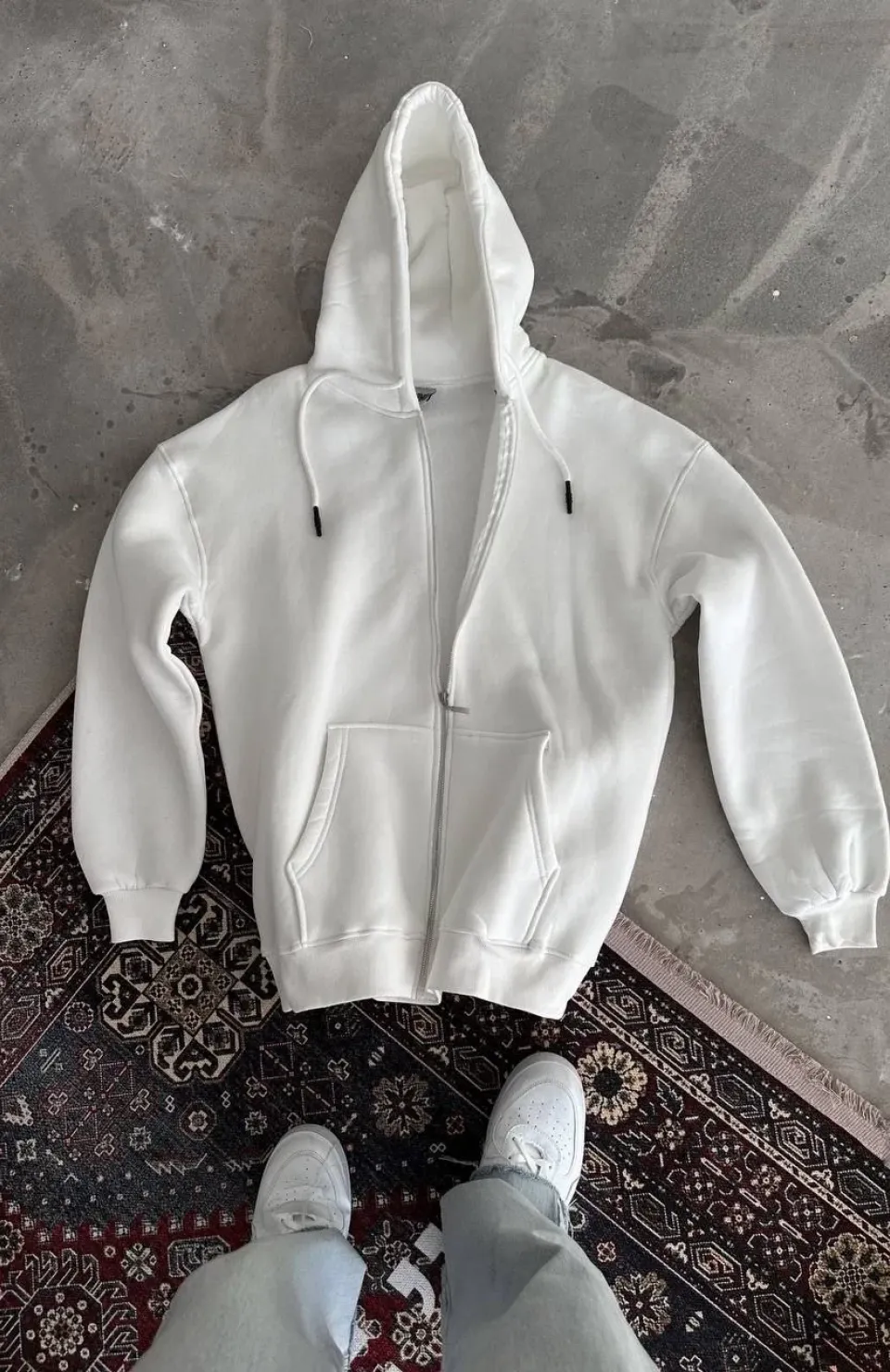 Oversize Tam Fermuarlı Uzun Kol Hırka - Beyaz Somersan Giyim | Kadın, Erkek ve Çocuk Moda