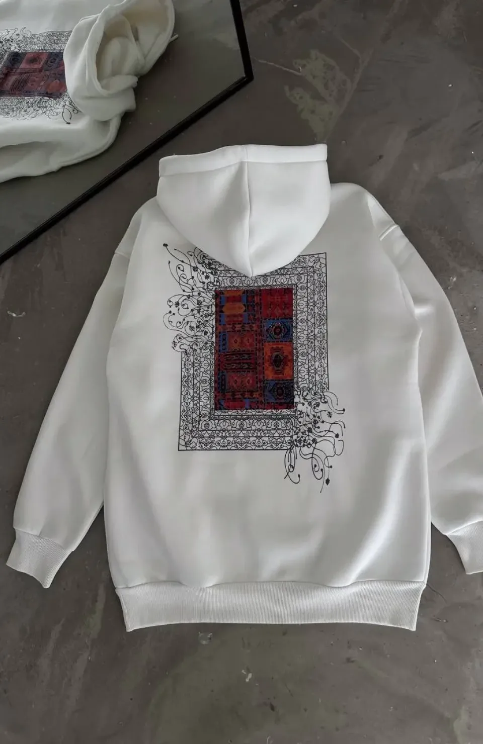Uzun Kol Kapüşonlu Ön Ve Arka Baskılı SweatShirt - Beyaz