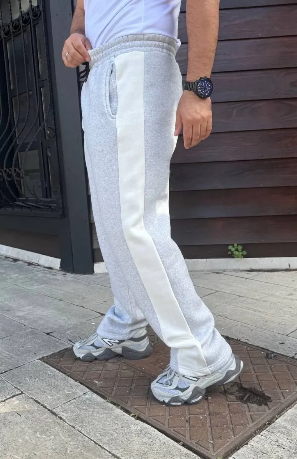 Erkek Üç İplik Kışlık Pamuklu Yandan Garneli Kalın Bej Şeritli Cepli Eşofman Altı - Gri